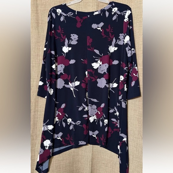 Woman Within Top 1X Blue Floral Stretch Knit Trapeze Tunic Shirt Blouse 22/24 - Picture 3 of 4